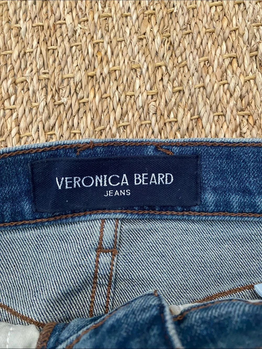 Veronica Beard Dylan Cuffed Jeans Size 24 NWOT - Picture 2 of 4